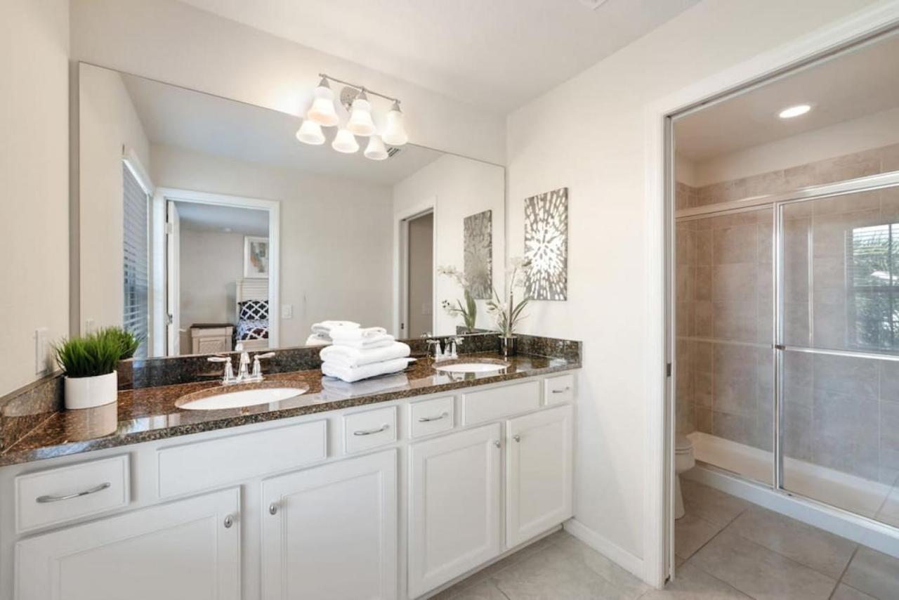 Luxury New Villa Near Disney With Pool 6Bedrooms Kissimmee Bagian luar foto