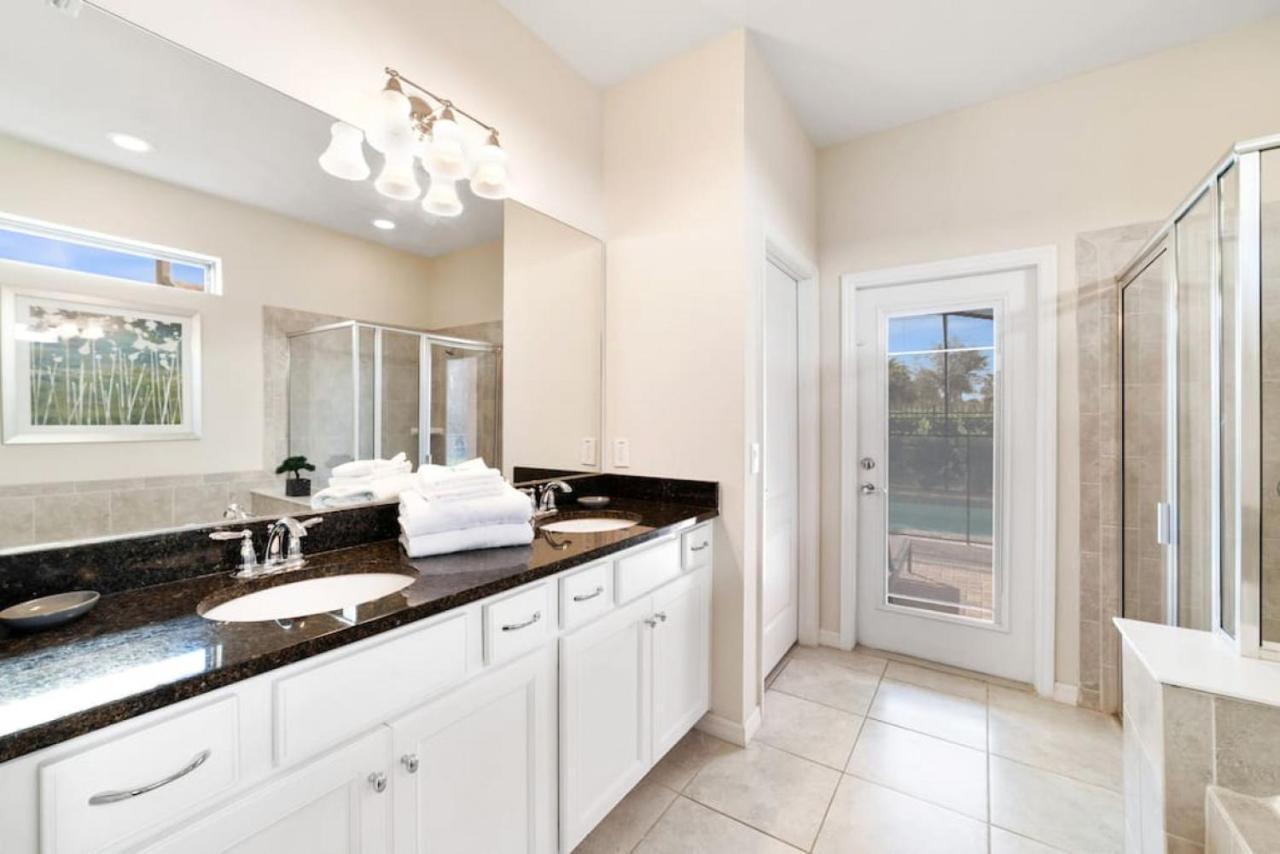 Luxury New Villa Near Disney With Pool 6Bedrooms Kissimmee Bagian luar foto